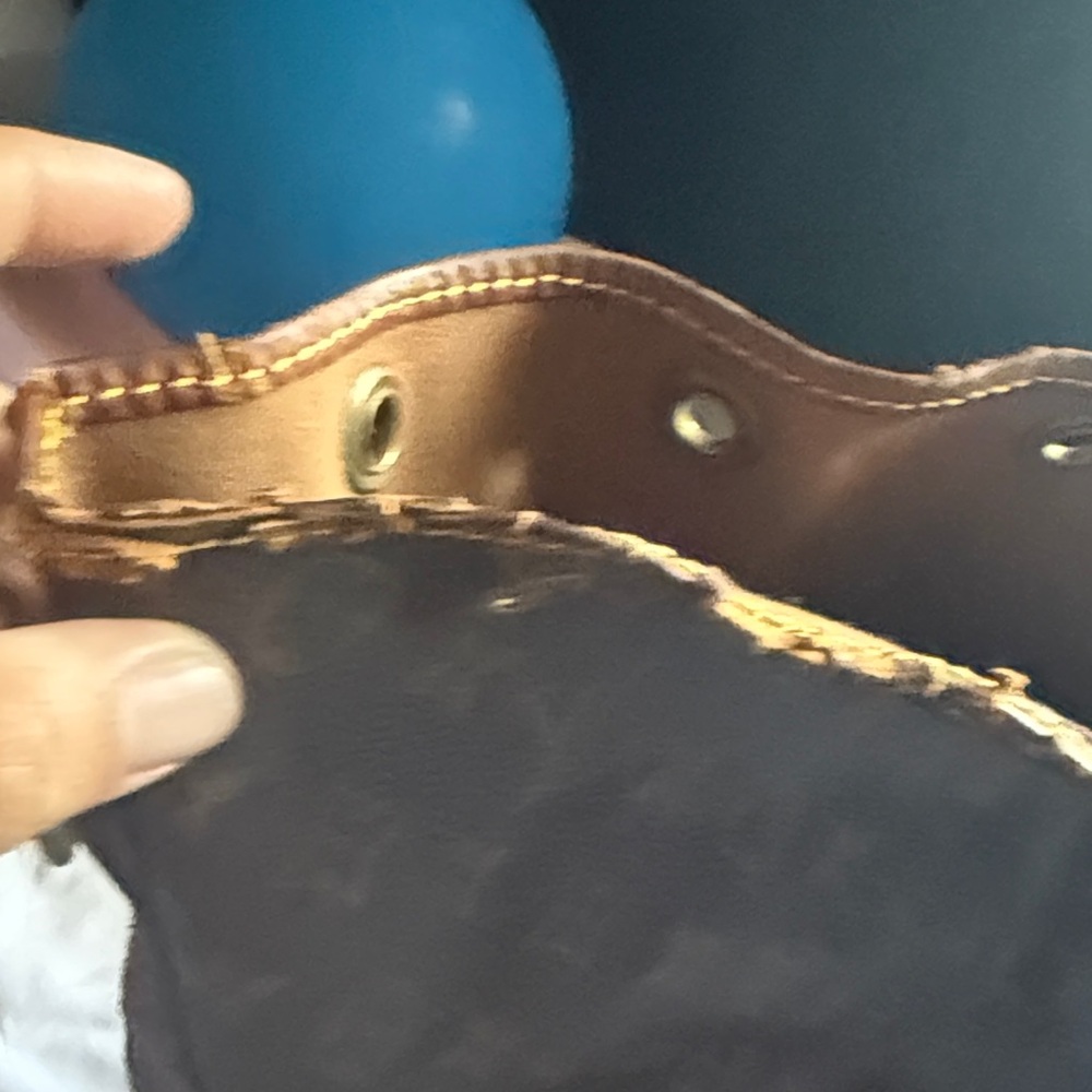 Louis Vuitton Vintage Monogram Satchel with Tan Leather Accents - Picture 3 of 5